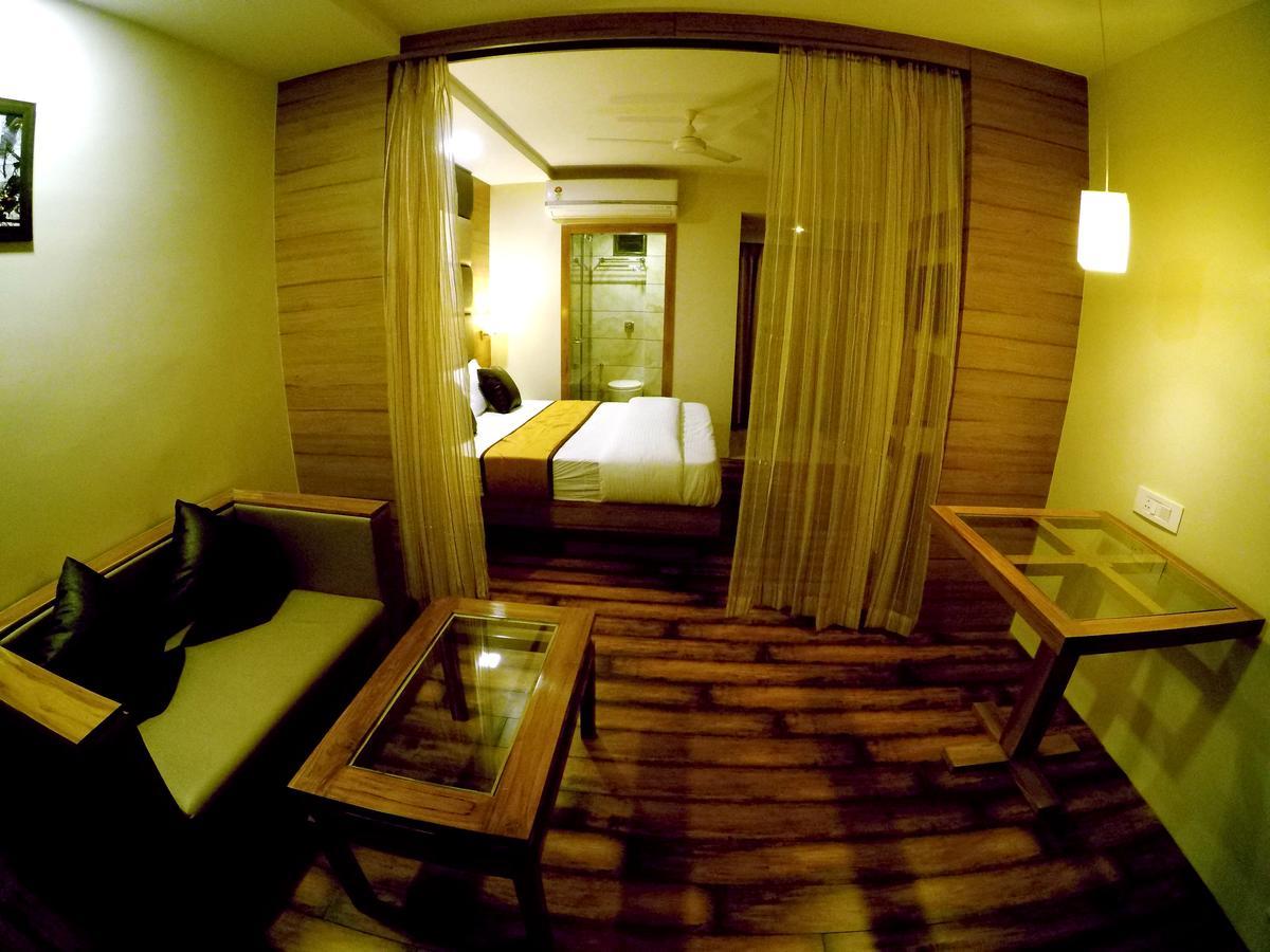 Hotel Ahmedabad Inn Exterior foto