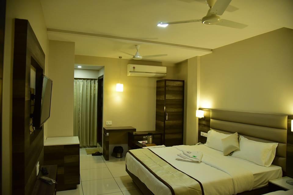 Hotel Ahmedabad Inn Exterior foto